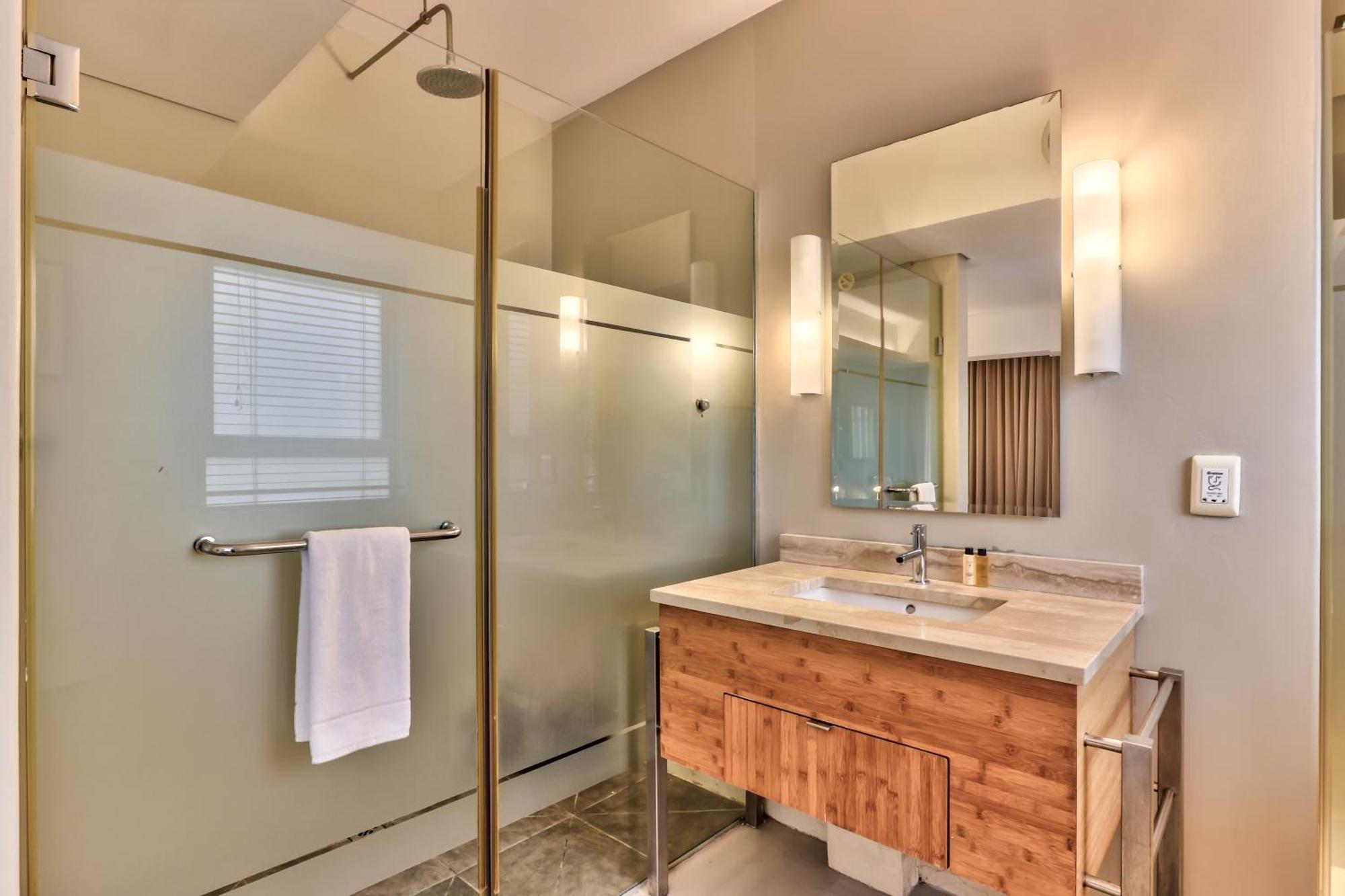 Wink Aparthotel Foreshore ケープタウン エクステリア 写真